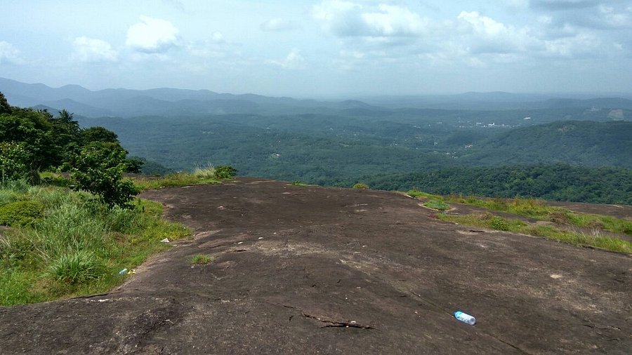 Aiyyanpara tourist Attractions Kottayam