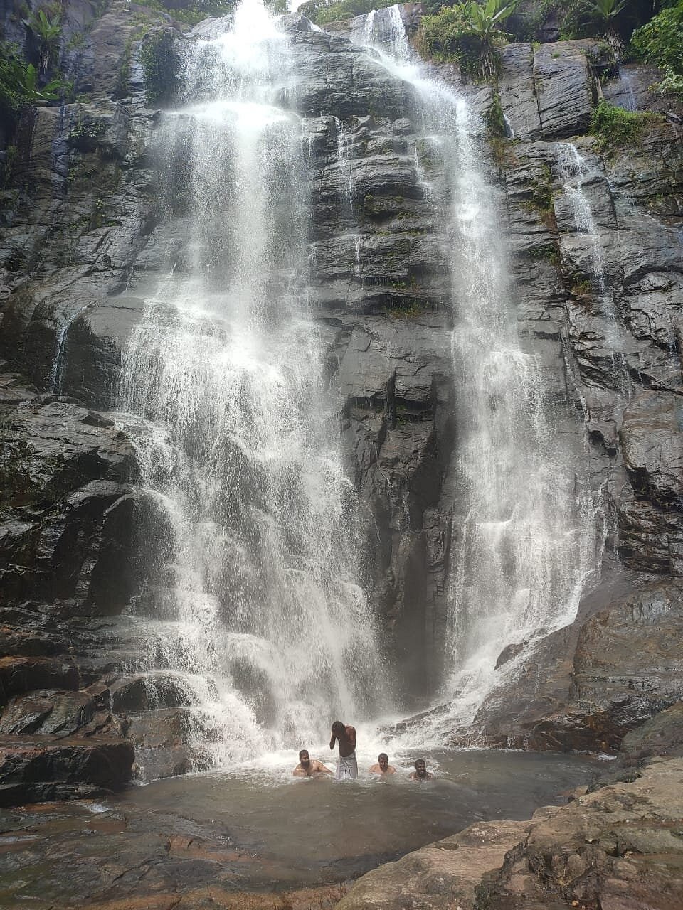 Aruvikkachal Waterfalls images