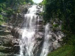 Aruvikkachal Waterfalls