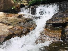 Aruvikkachal Waterfalls tourist Attractions Kottayam