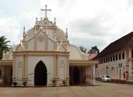 St. Mary's Church, Kudamaloor pics 